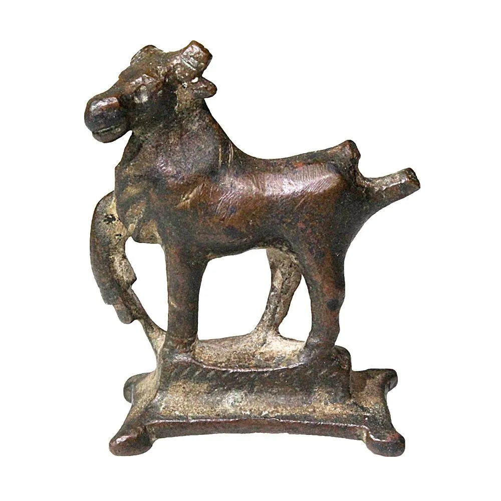 A Roman bronze figurine of a bull, ca. 1st century CE