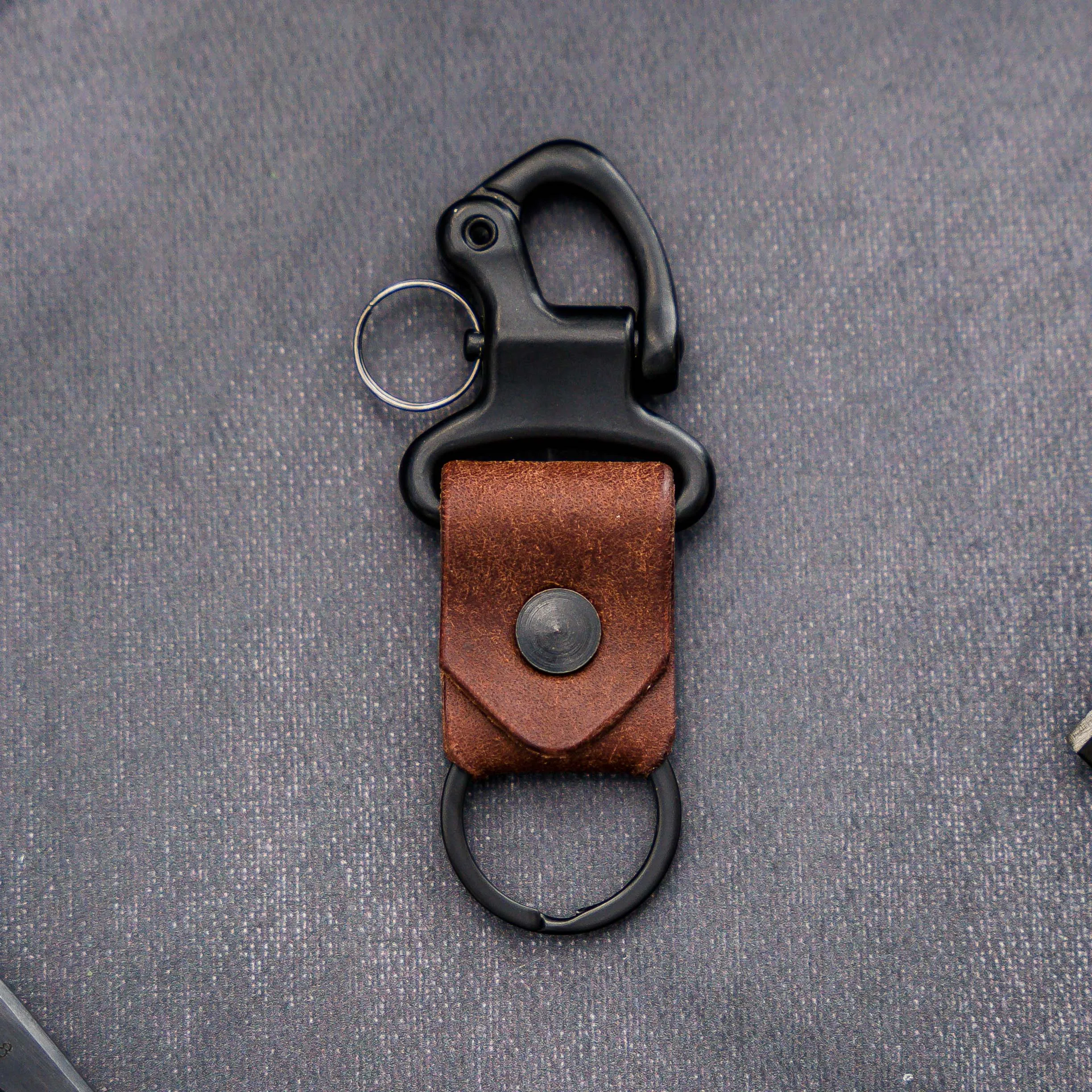 EDC Leather Keyring Clip V2 - Tobacco Brown