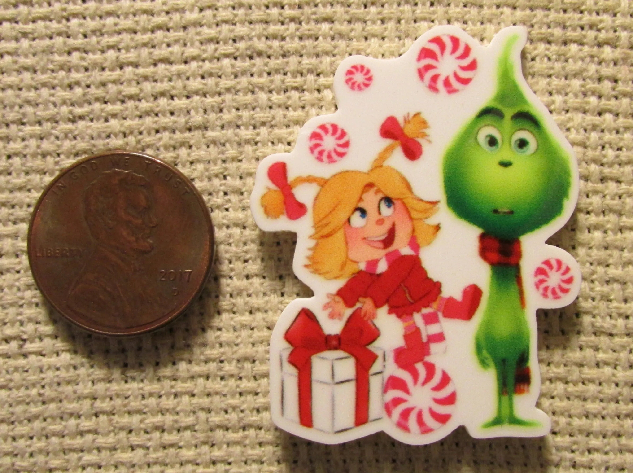 Grinch and Cindy Lou Needle Minder, Cover Minder, Magnet