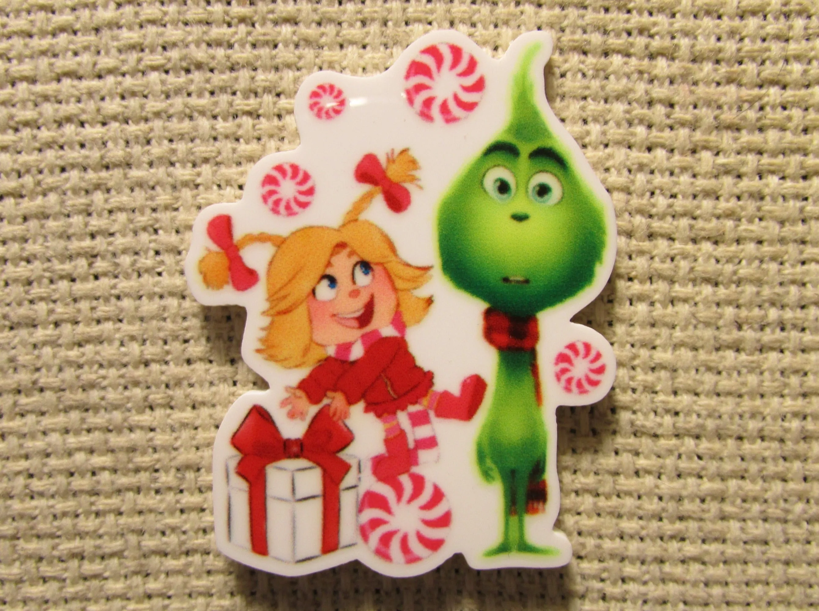 Grinch and Cindy Lou Needle Minder, Cover Minder, Magnet