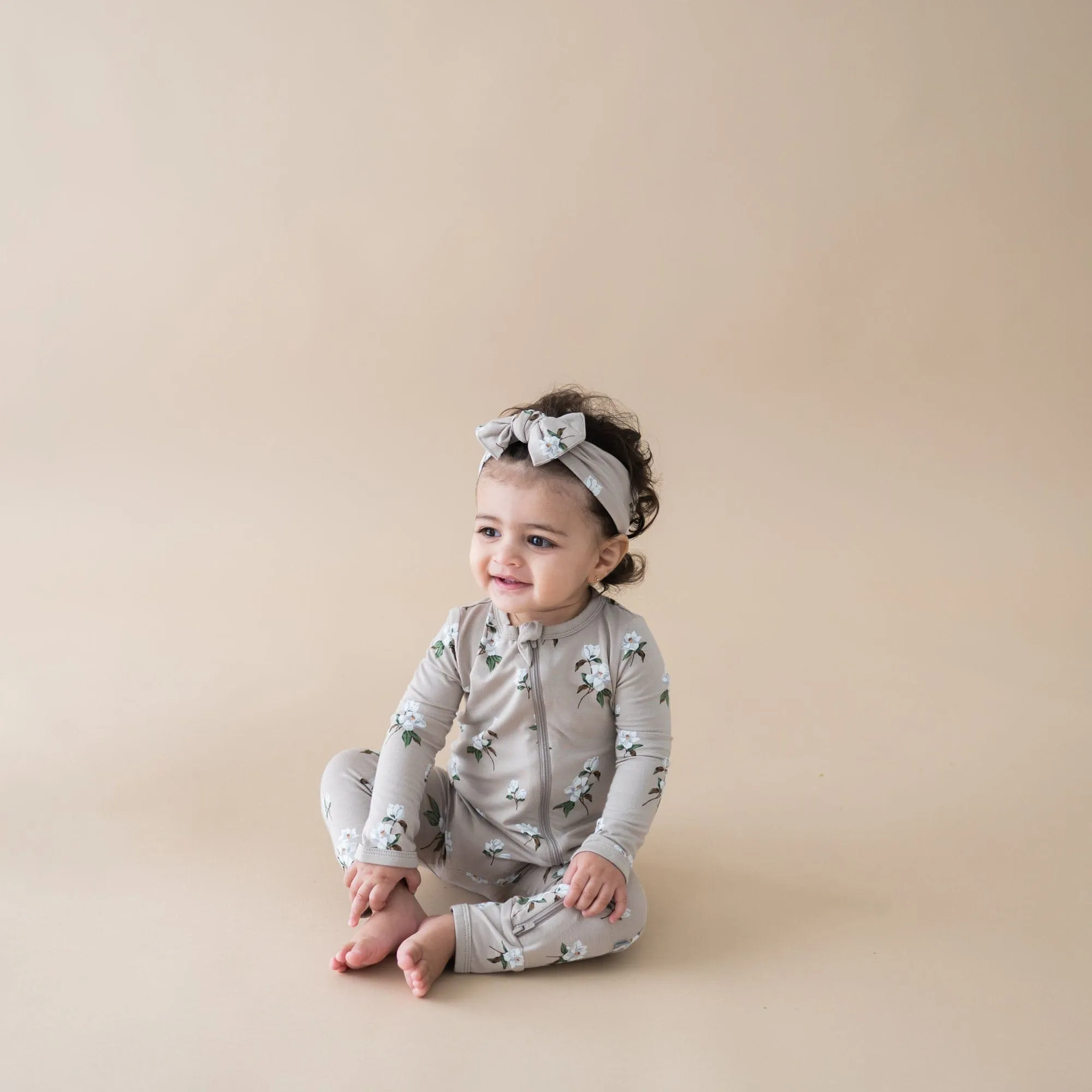 Kyte Baby Zippered Romper | Small Khaki Magnolia