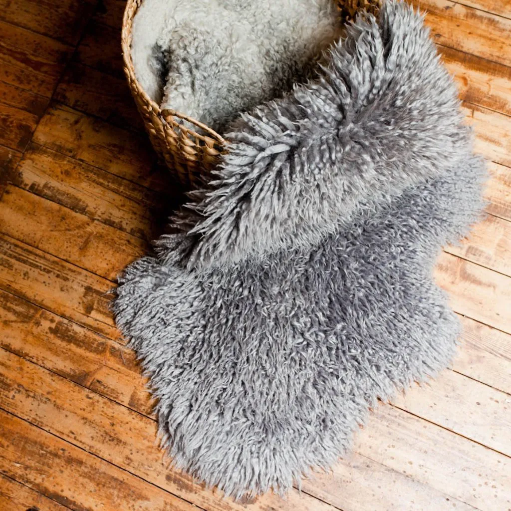 YETTI Sheepskin Rug